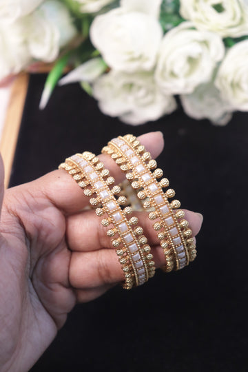 Antique Gold Stone Bangles