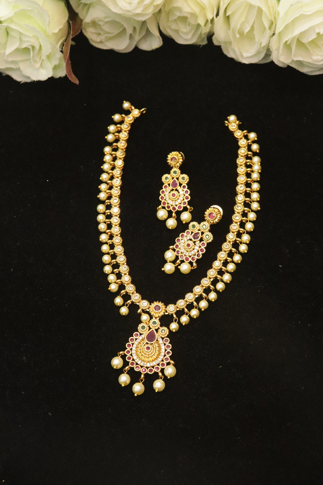Ruby Glow Pearl Antique Necklace Set