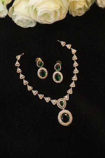 Emerald Radiance Necklace Set