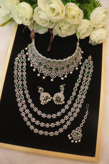 Emerald Grace Pearl Choker Set