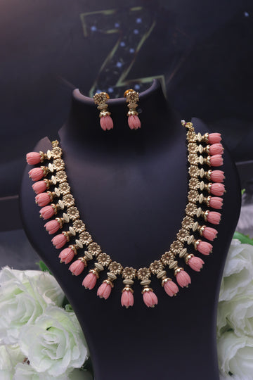 Pavazhamalli Bloom Antique Necklace