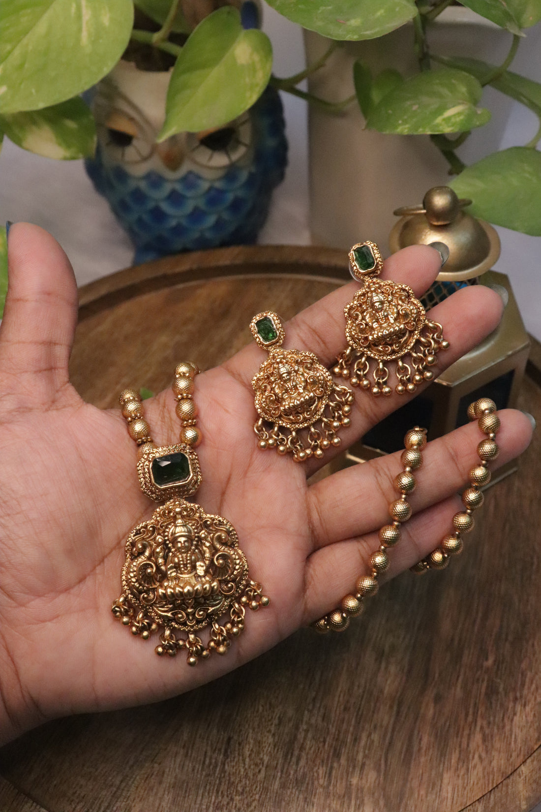 Regal Lakshmi Antique Mid Haram