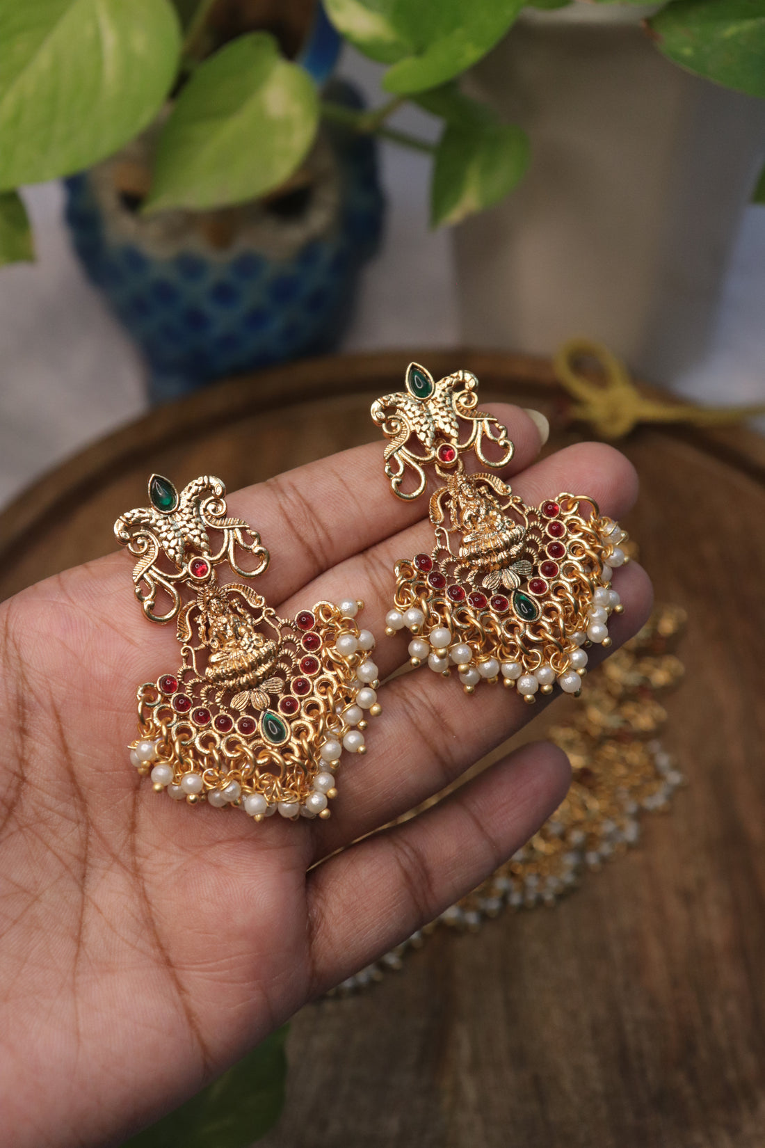 Divine Lakshmi Pearl Necklace Set