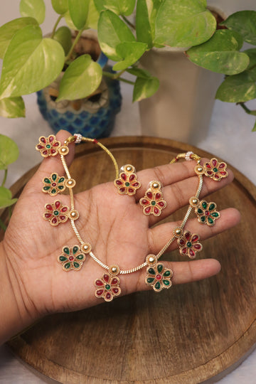 Bloomora Floral Charm Matte Necklace Set