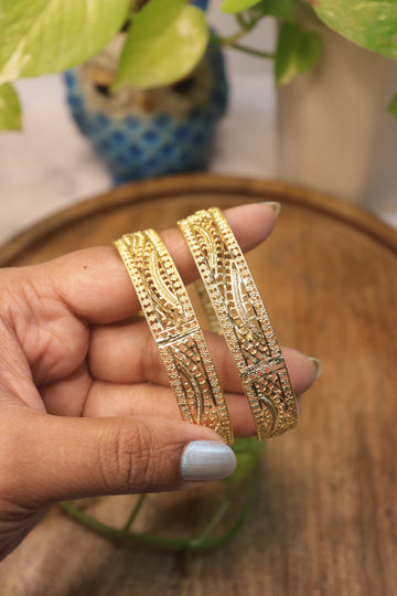 Classic Leaf-Cut Microplated Bangles – Set of 2
