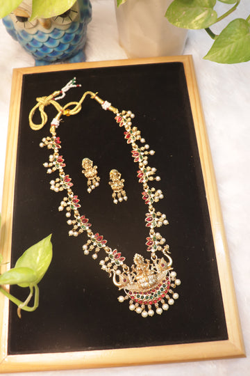 Lotus Devi Matte Lakshmi Necklace Set