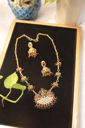 Devi Pearl Matte Necklace Set