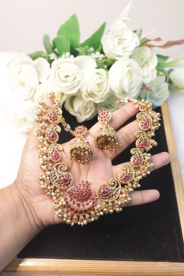 Peony Glow Matte Necklace Set