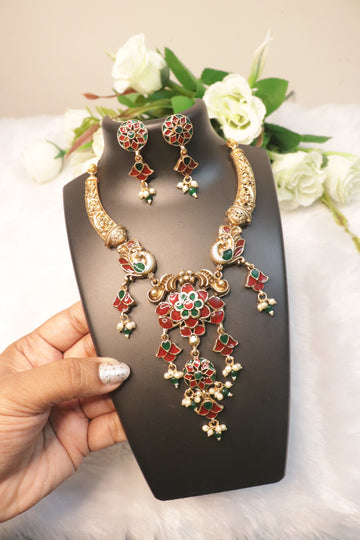 Gulnar Enamel Work Matte Necklace Set