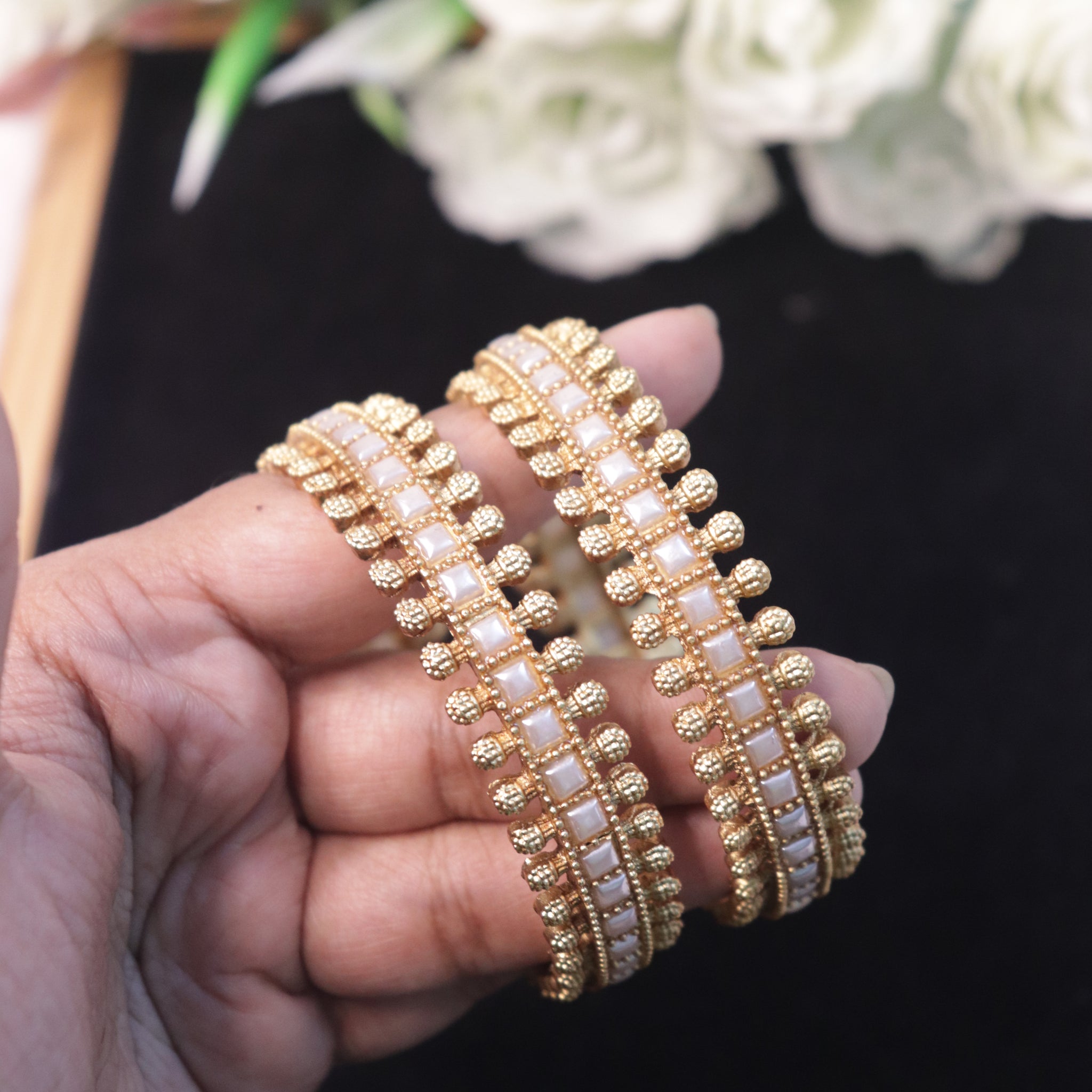 Antique Gold Stone Bangles