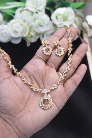 Golden Leaf Sparkle AD Necklace Set