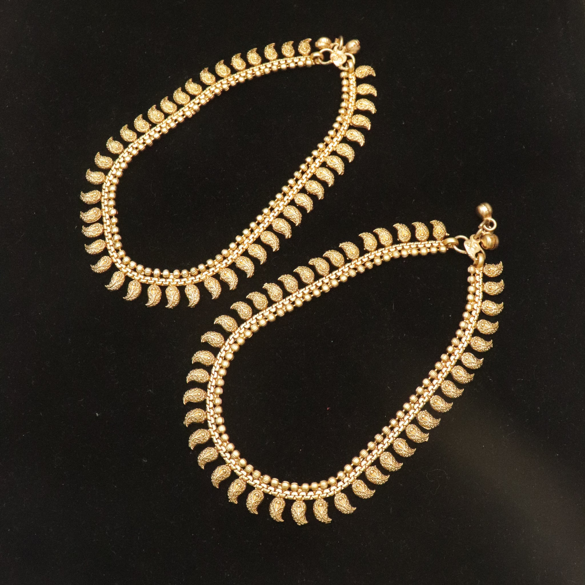 Regal Heritage Matte Gold Anklet