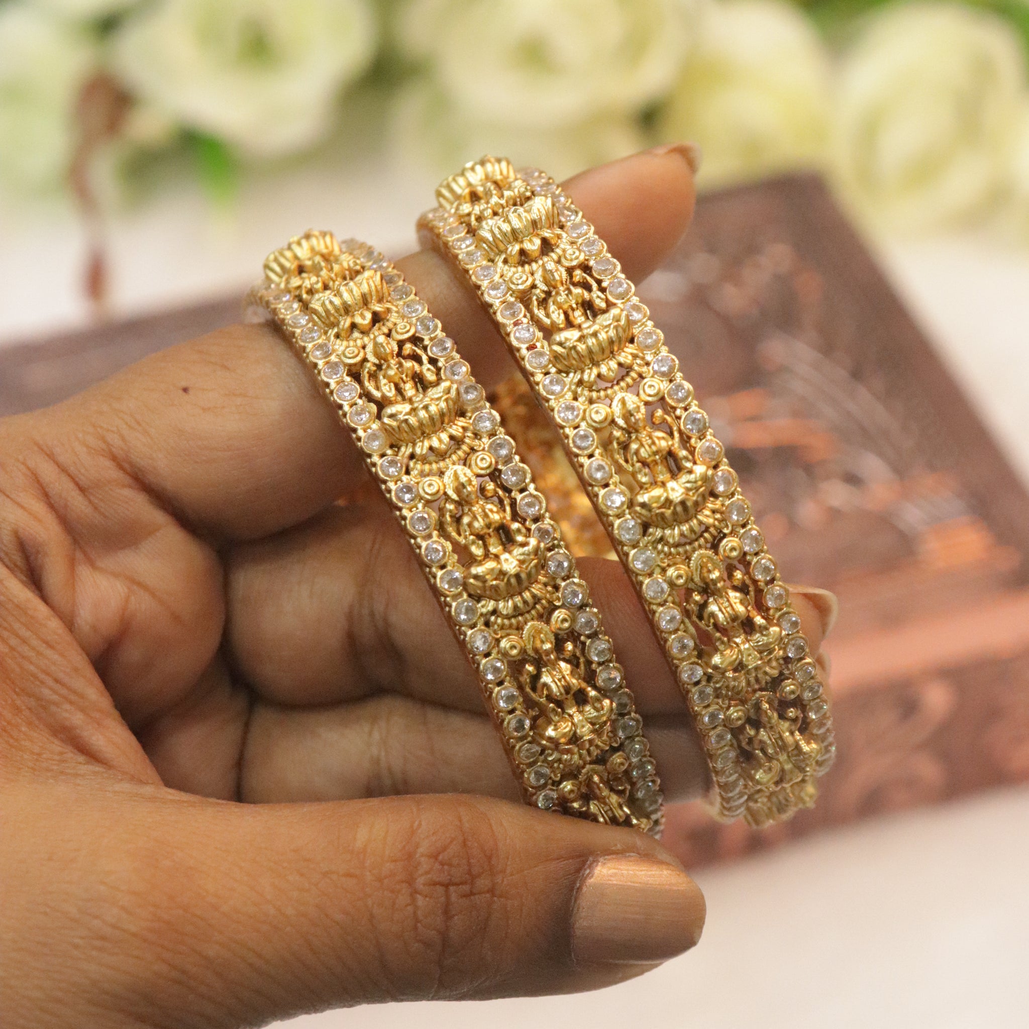 Golden Lakshmi Diamond Edge Antique Bangles