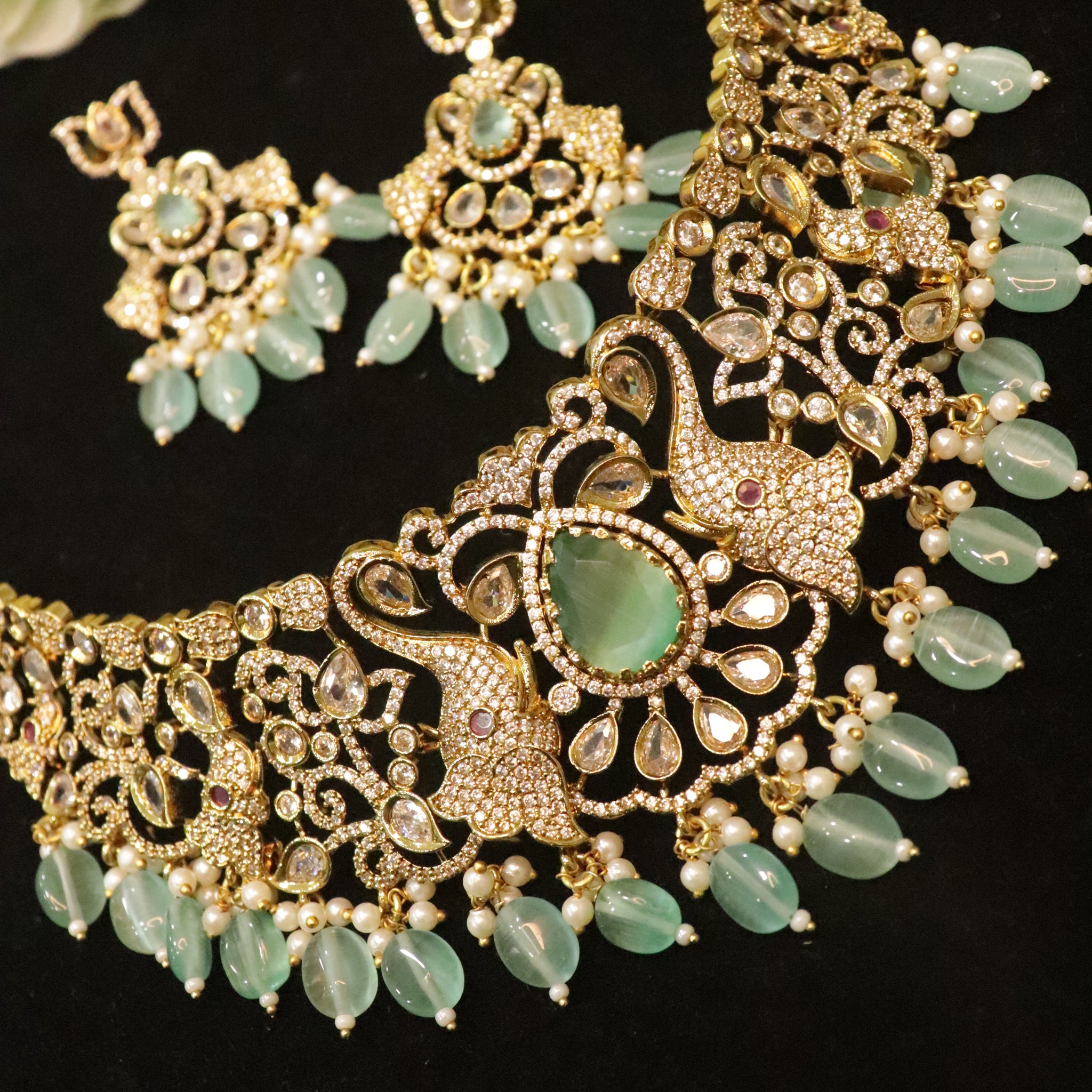 Emerald Gaja Glow AD Necklace Set