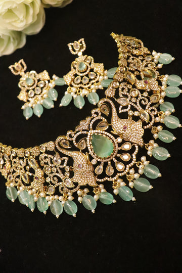 Emerald Gaja Glow AD Necklace Set