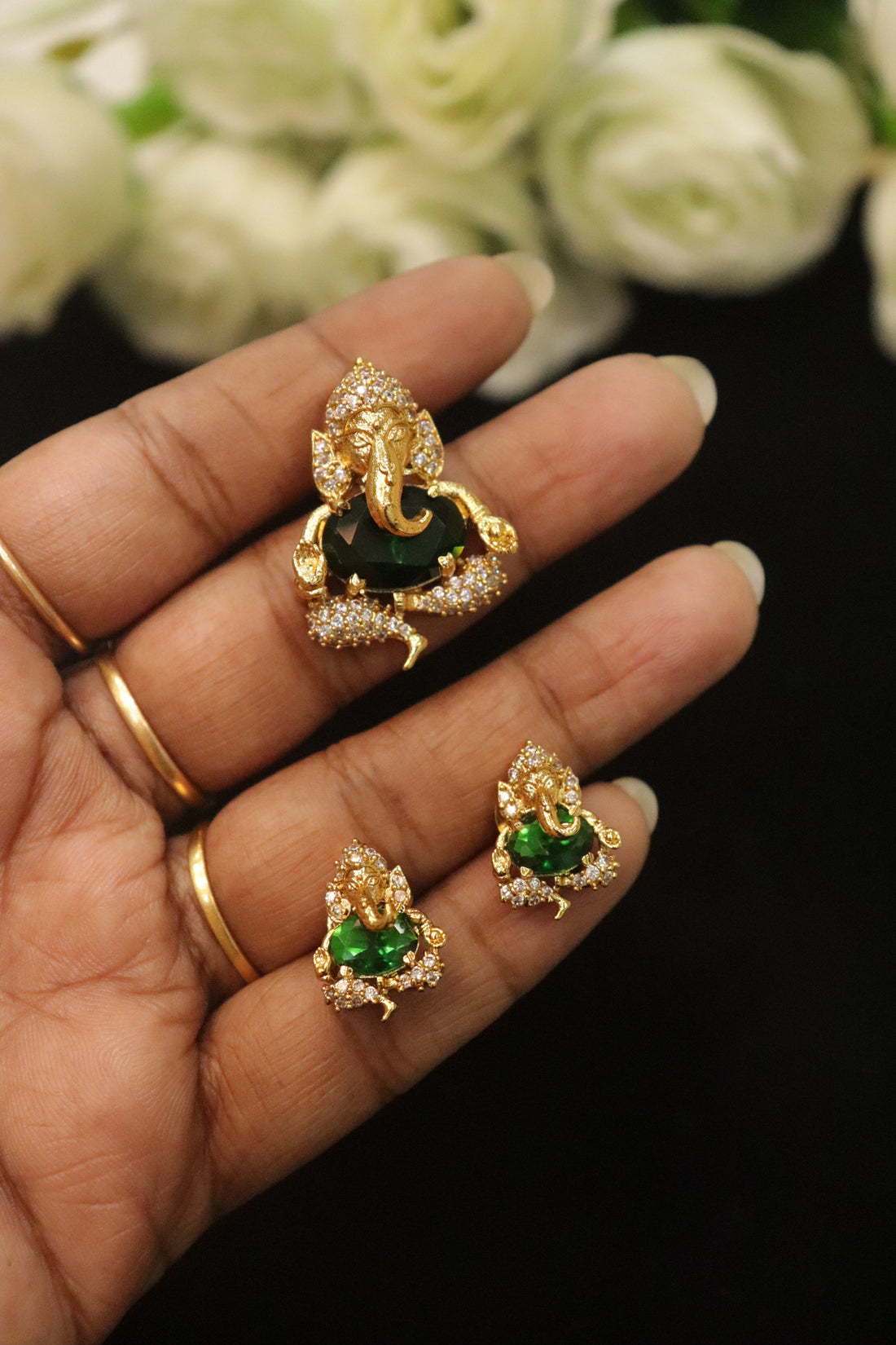 Divine Vinayagar AD Stone Pendant Set