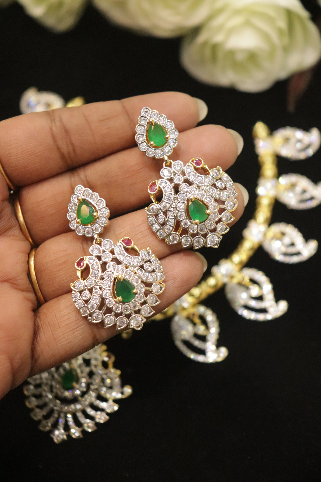 Diamond Look AD Stone Flexible Hasli Necklace Set – GJ Polish Finish