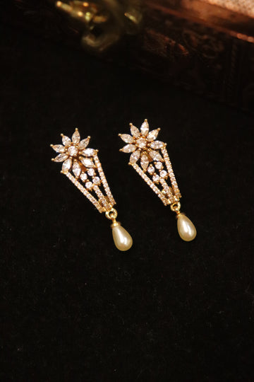 White Starlight Bloom Microplated AD Drop Earrings