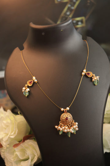 Elegant Green Beads Invisible Necklace with Pearl Dangling Pendant