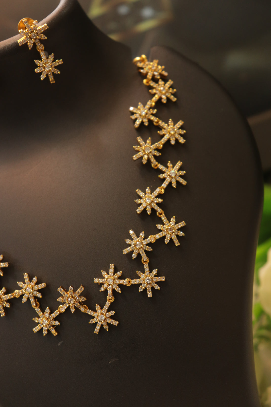 Celestial Spark AD Necklace Set