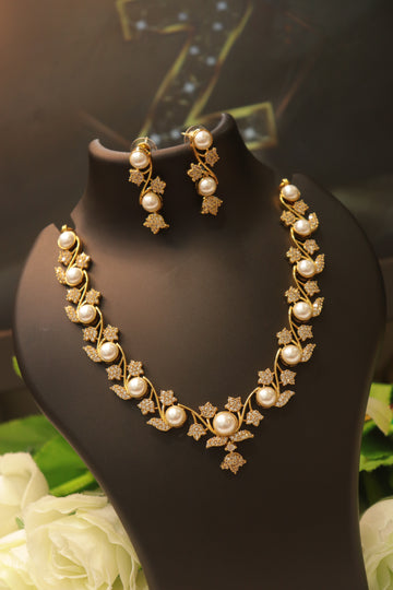 Pearl Bloom AD Necklace Set