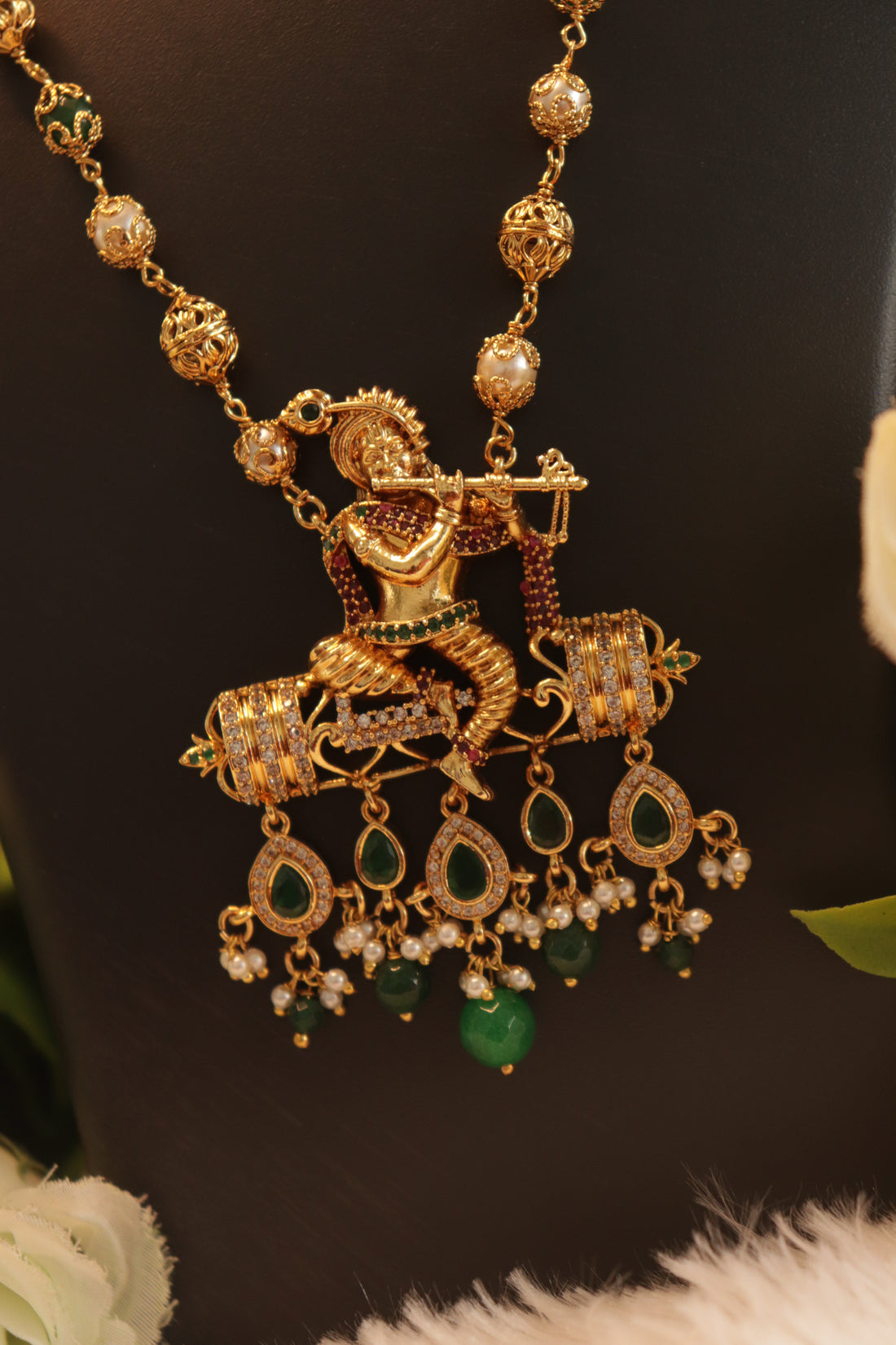 Vrindavan Swing Krishna Pendant Chain