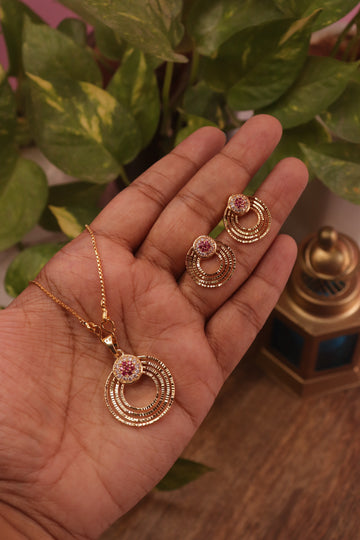 Traditional Microplated Dollar Chain with Earrings