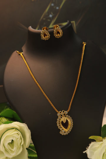 Madhavi Mango Pendant Necklace Set