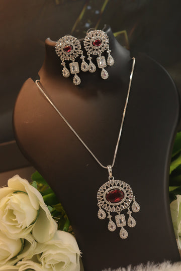 Halo Luxe Pendant Set - Red