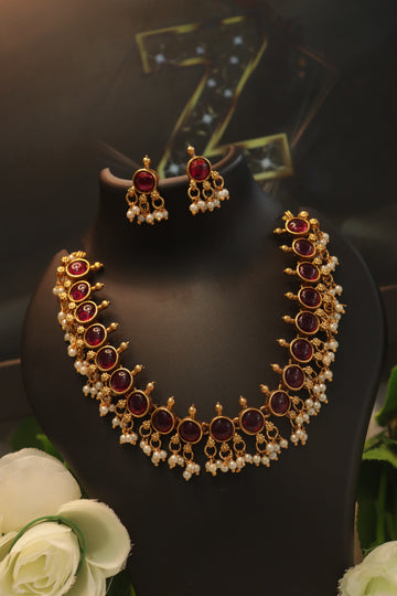 Ruby Bezel Pearl Matte Necklace Set