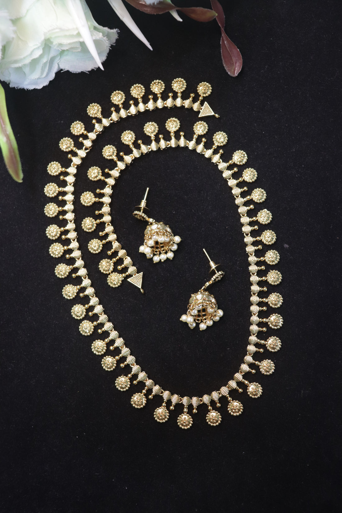Traditional Non-Idol Coin Haram with Jhumkas