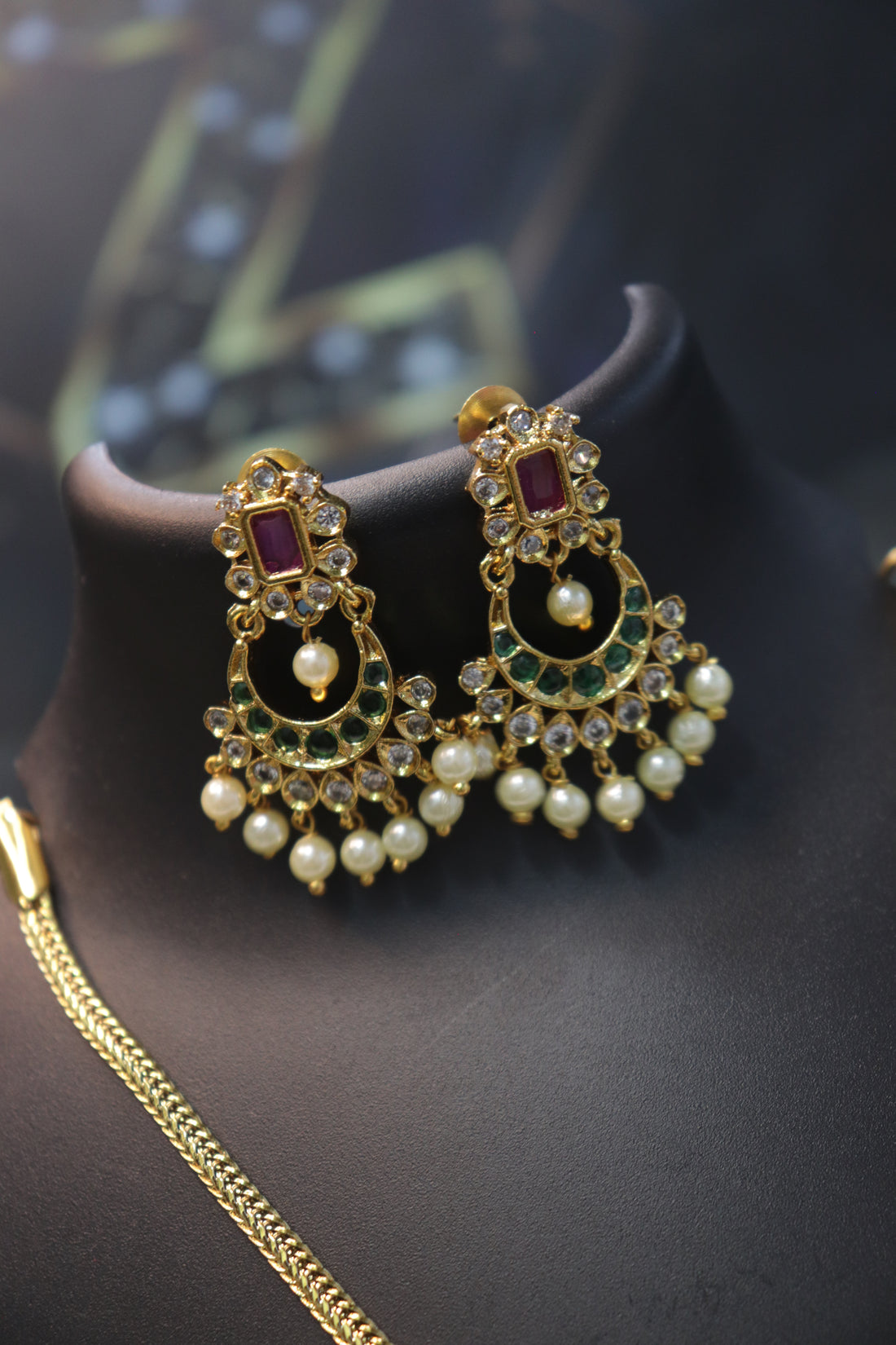 Elegant Chandbali AD Necklace with Matching Earrings